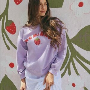 Mommday strawberry crewneck